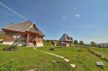 Фото номера Двухместный номер с 1 кроватью Дома для отпуска Casele de vacanta Luca &amp; Vicentiu г. Botiza 25